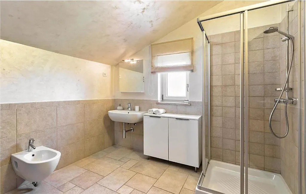 Beautiful Villa Omo With Pool In Pula