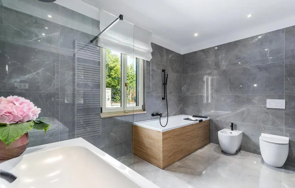 Beautiful Villa Omo With Pool In Pula