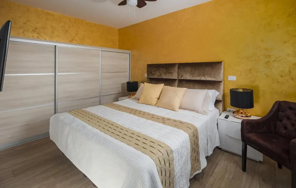 Beautiful Villa Omo With Pool In Pula 0*,