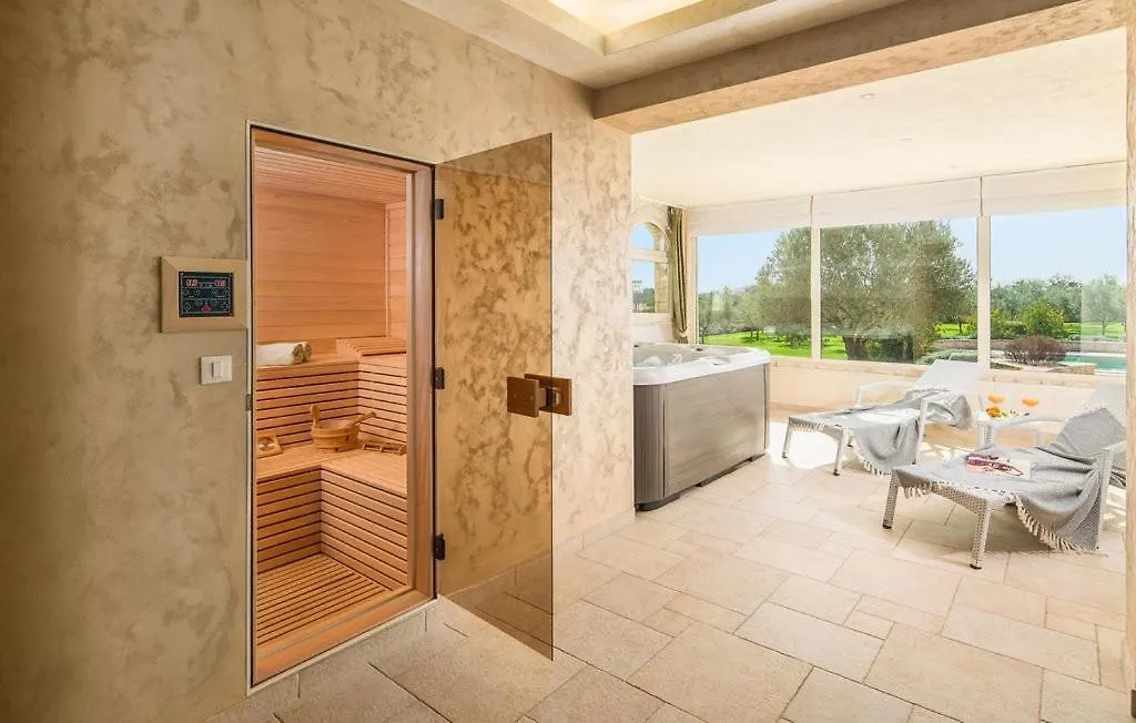 Beautiful Villa Omo With Pool In Pula
