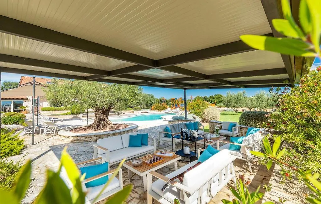 Beautiful Villa Omo With Pool In Pula
