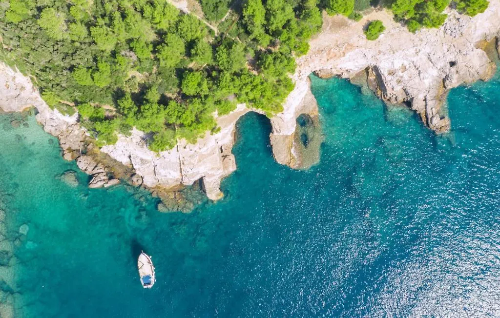 Beautiful Villa Omo With Pool In Pula